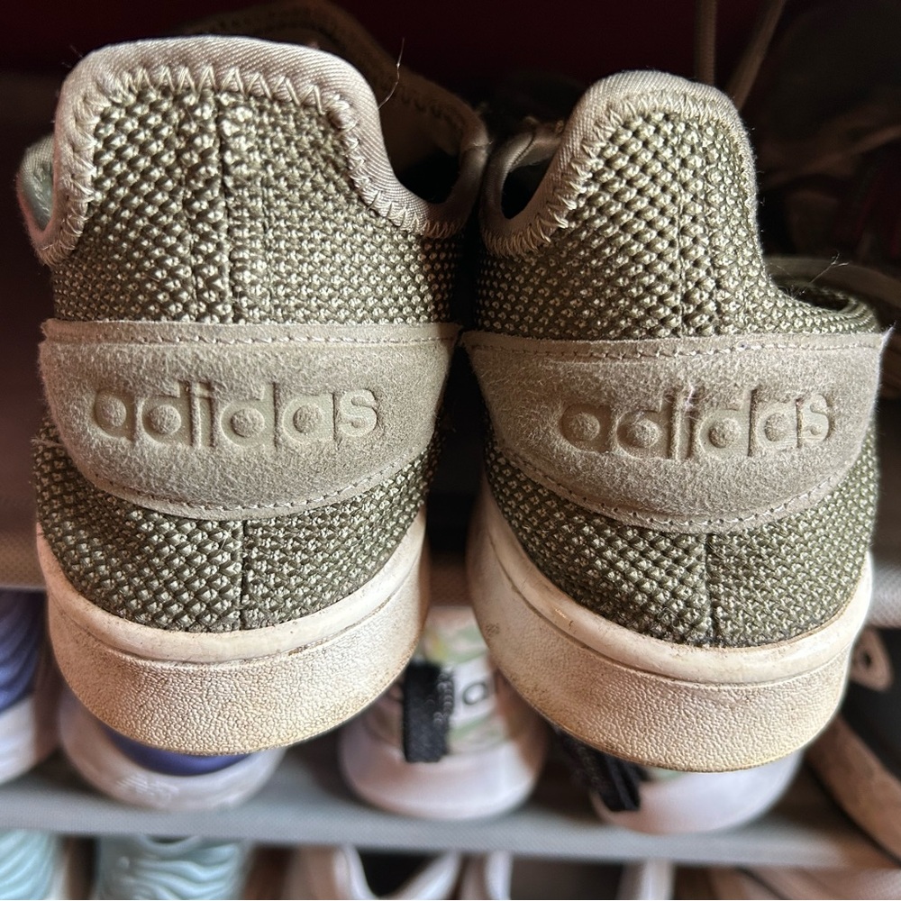 Men's size 10 1/2 Adidas basketball shoes.  Worn only a couple times like new.